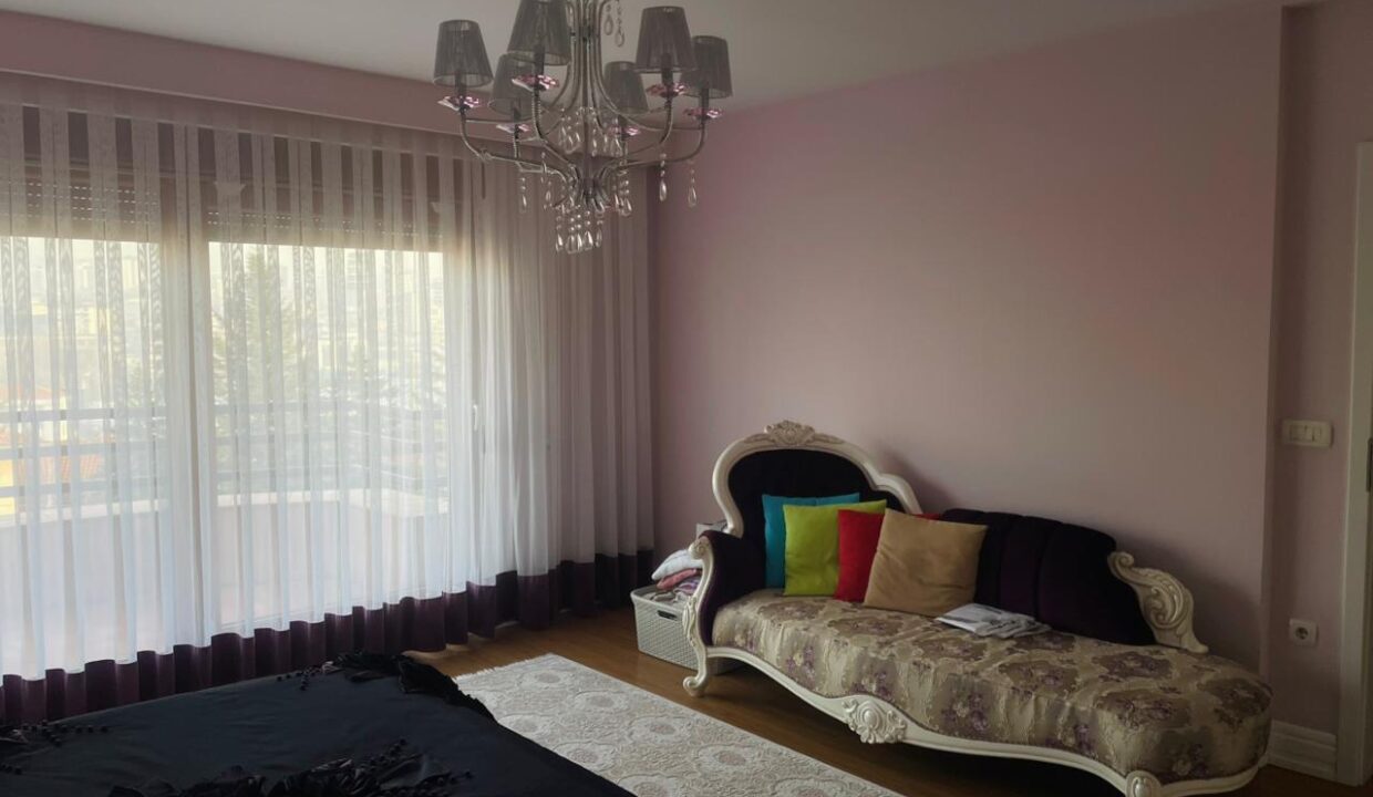 Shtepia Salih Mripa 22