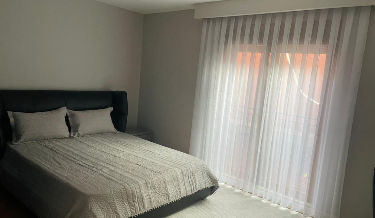 Shtepia Salih Mripa 32