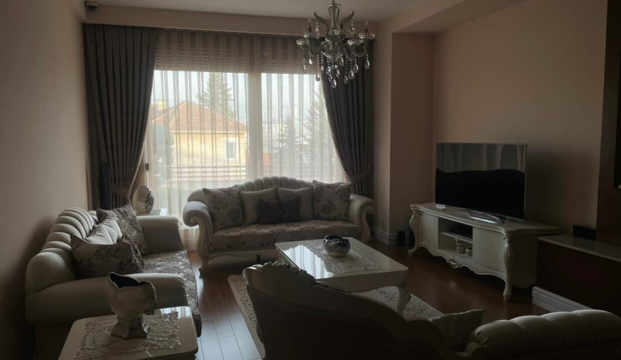 Shtepia Salih Mripa 6