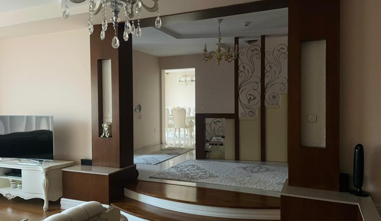 Shtepia Salih Mripa 9