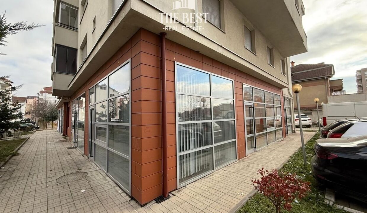 2 lokale ngjit me njana tjetren Emshir tek hotel Nartel Property ID 2026-115-10