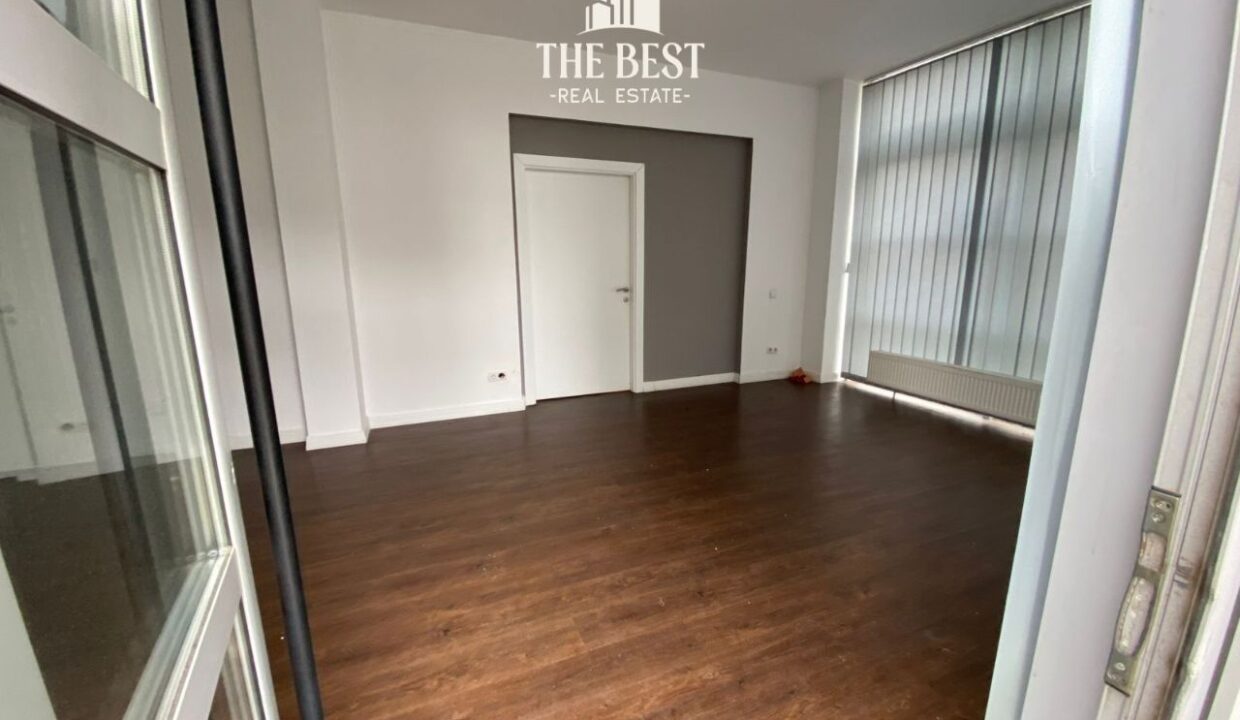 2 lokale ngjit me njana tjetren Emshir tek hotel Nartel Property ID 2026-115-2