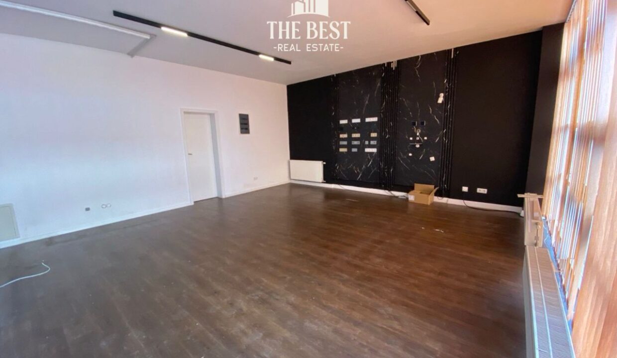 2 lokale ngjit me njana tjetren Emshir tek hotel Nartel Property ID 2026-115-4