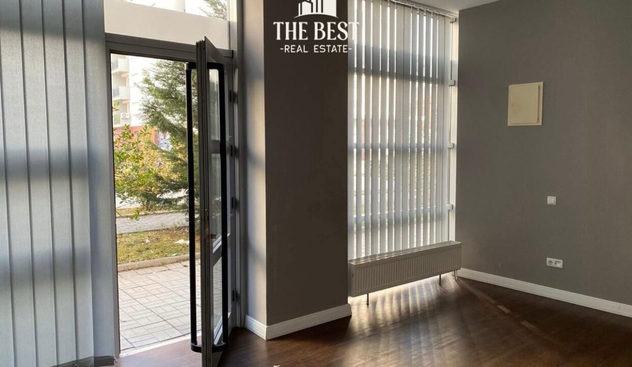 2 lokale ngjit me njana tjetren Emshir tek hotel Nartel Property ID 2026-115-6