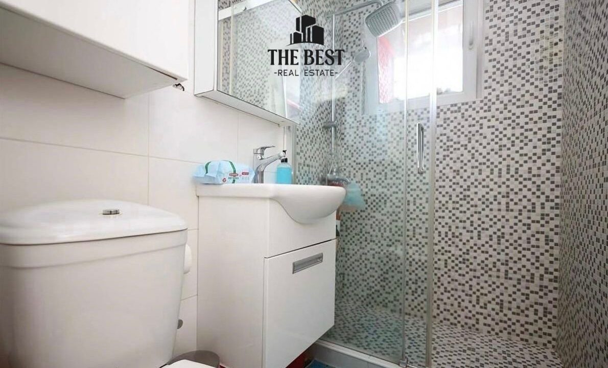 Banes ne Qender afer Grand Hotel Property ID 2026-132-4