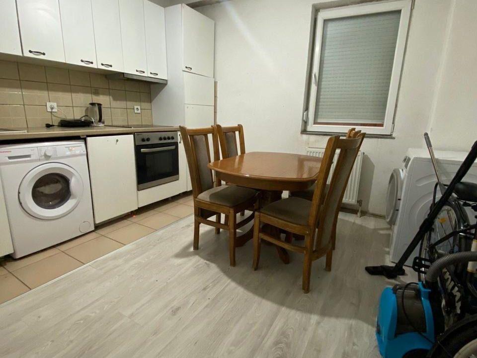 e99435ca-dfed-4665-a606-14673fd367f7