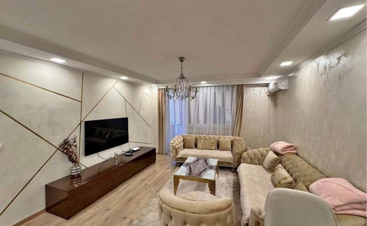 Banes te Royal Mall Property ID 2026-196-1