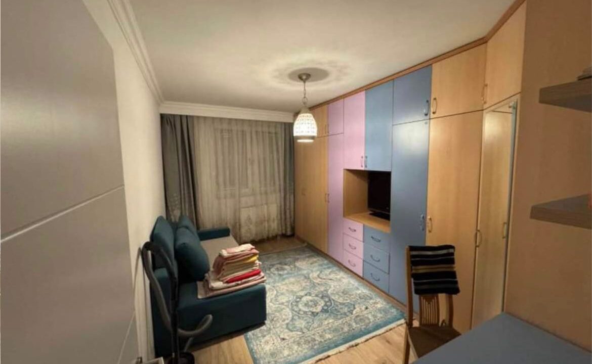 Banes te Royal Mall Property ID 2026-196-3