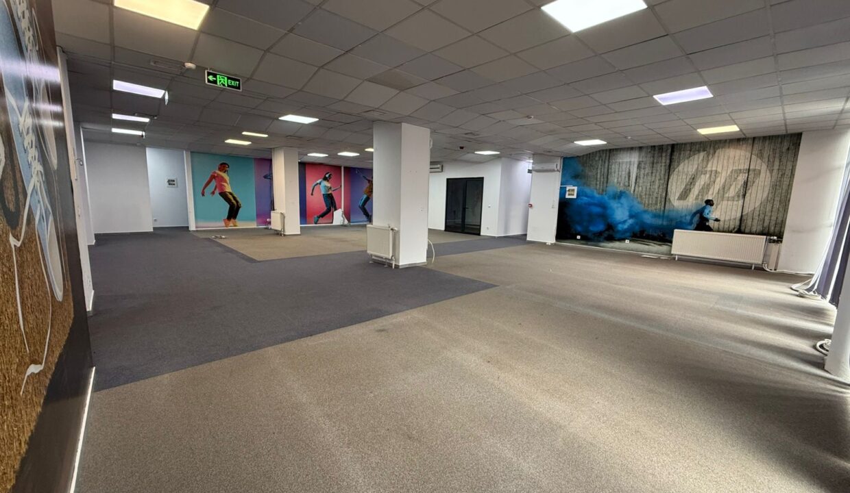 a9095827-c6e1-4b28-bc48-04420f00dc15