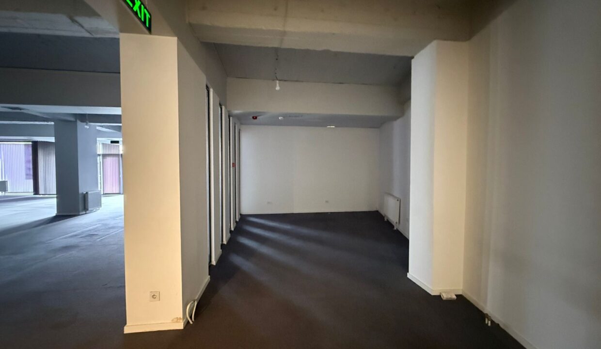 ad66aebb-aca6-456e-a09f-9b719da37378