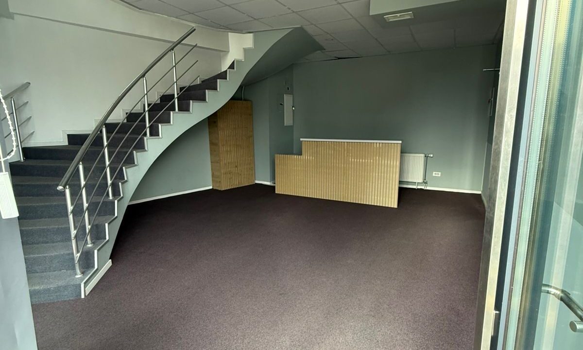 cd6d512b-76c8-4d52-a9e5-de1ad4985184