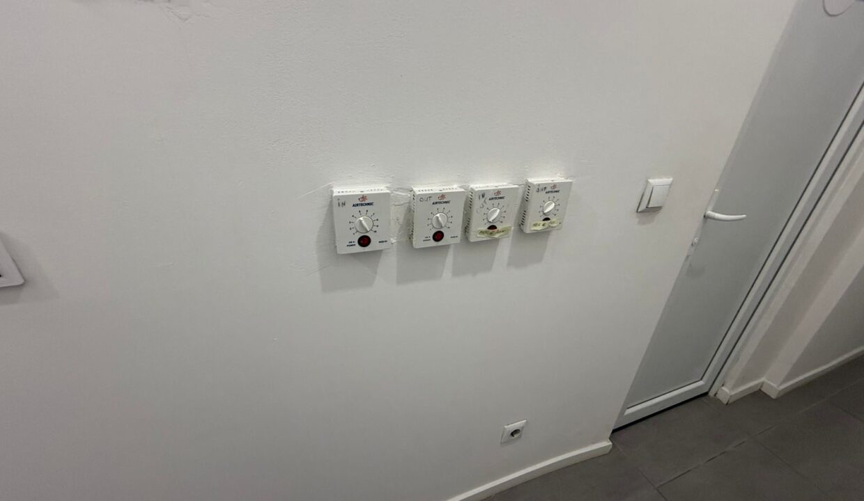 d3b539f0-0682-4dd9-b933-af387e71530d