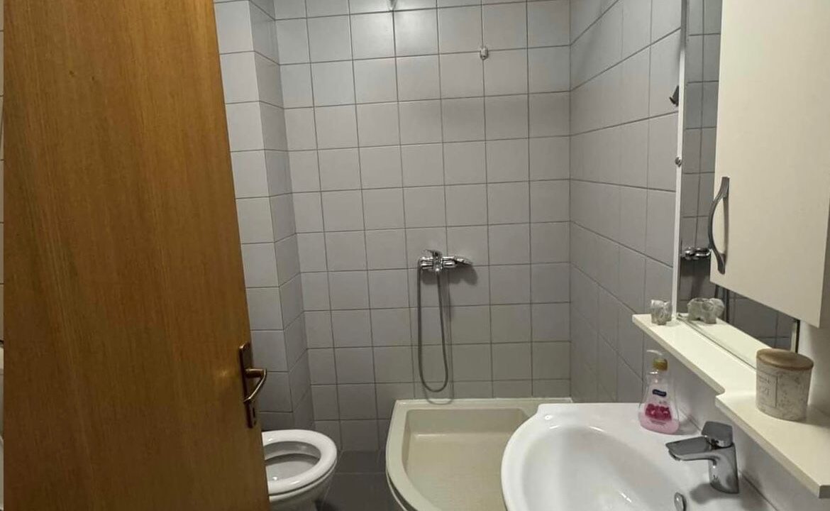 d880f0cb-7d4f-484a-a468-06a89e1c8f03