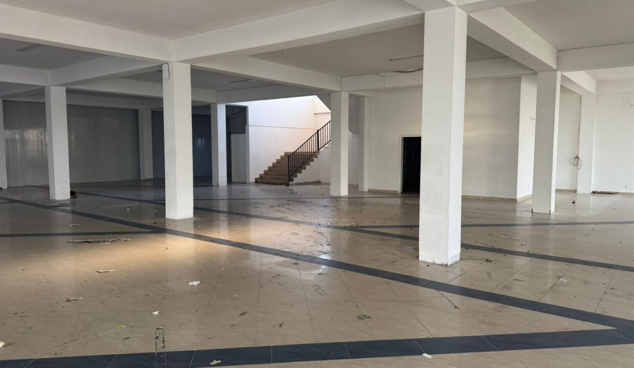 Objekt ne Fushe Kosove te Zone Club Property ID 2026-260-3