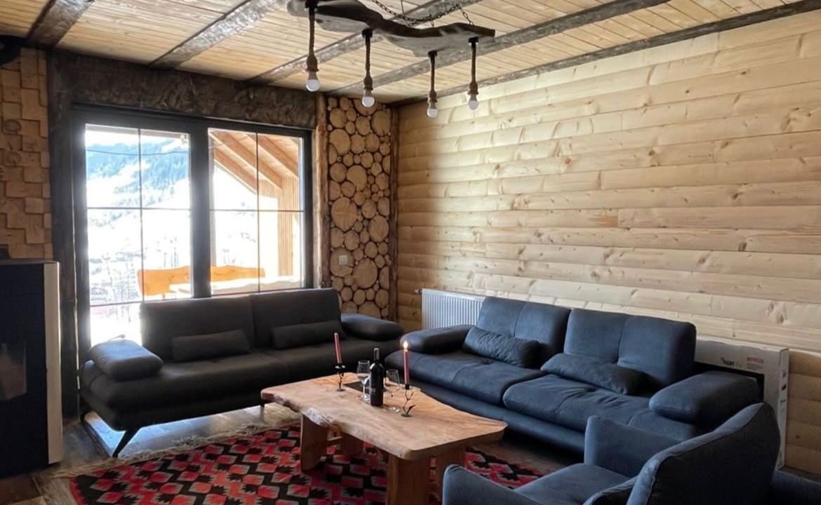 707d9837-b974-4f8b-a701-9de9113e4d04