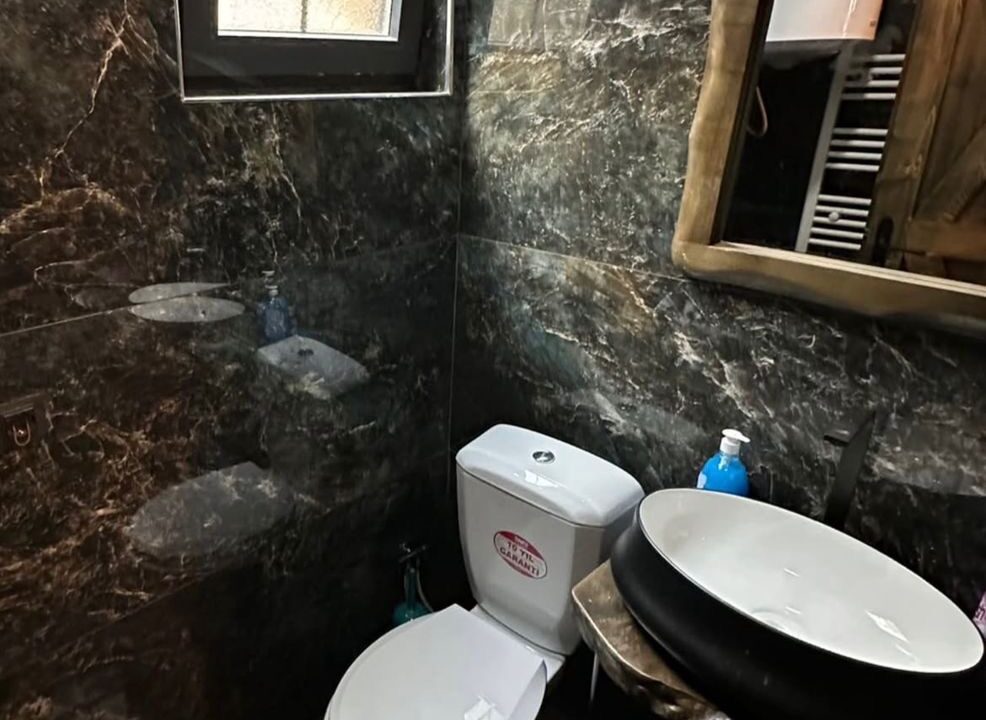 ab1afc62-3542-4373-844f-cf81418d2b42