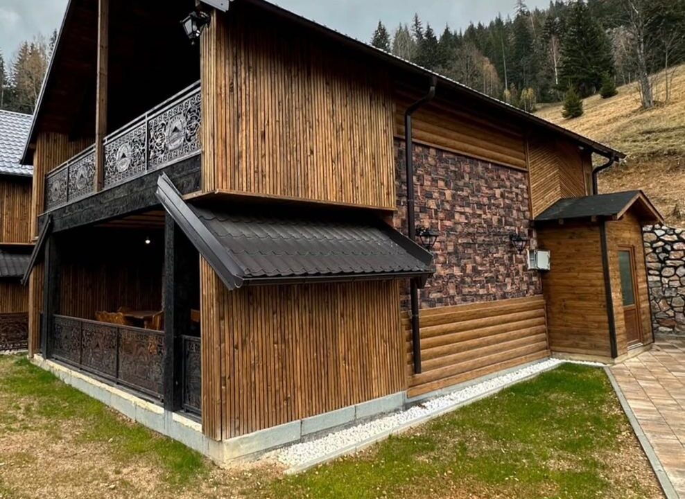 f285f9c4-72bb-48d5-a771-5be2c70e07de